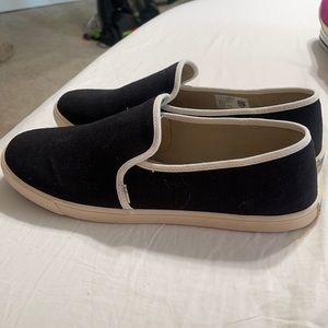 Toms slip on - new